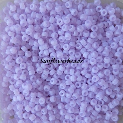 Matubo beads 8/0 - opal dark violet matt